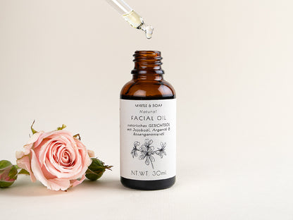 natural facial oil with rose geranium essential oil