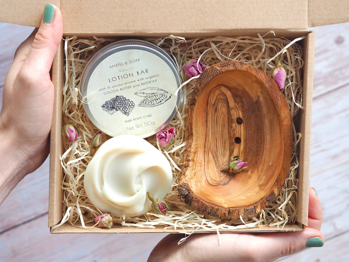 Myrtle MyBox Delicate for sensitive skin with a coconut milk soap, lotion bar and olive wood soap dish